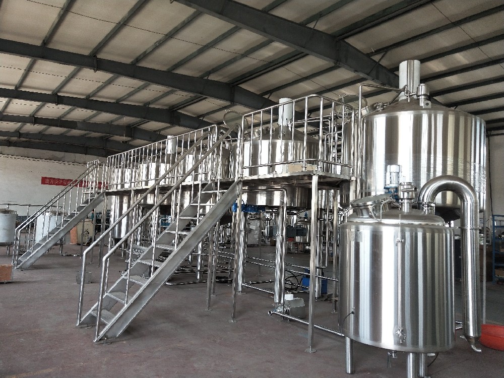 日产10吨精酿啤酒厂投资一站式解决方案-大型精酿啤酒厂